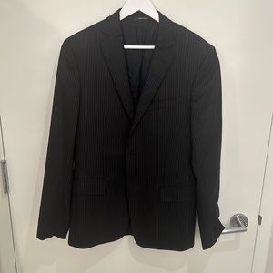 Selling versace suit: blazer jacket and a pants in great condition.